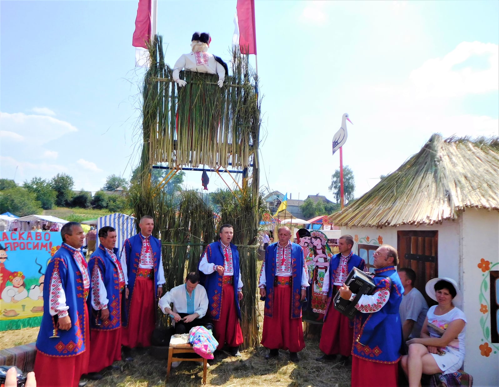 7 Festival. На фестивалі до відкриття пам'ятника Івану Мазепі в Коломаці у 2017-му - козаки співають
